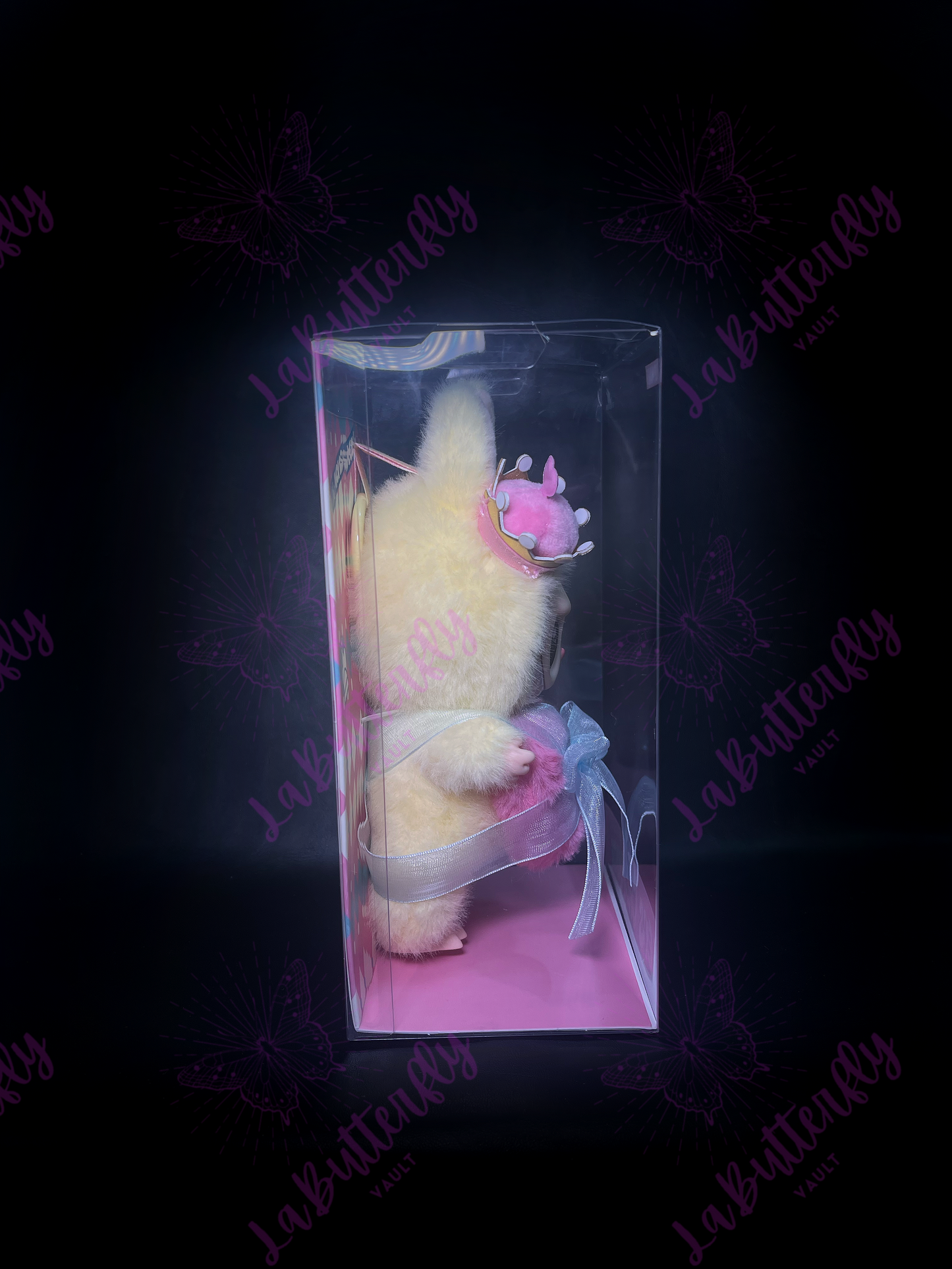 Queen Checkmate Labubu Vinyl Plush Pendant