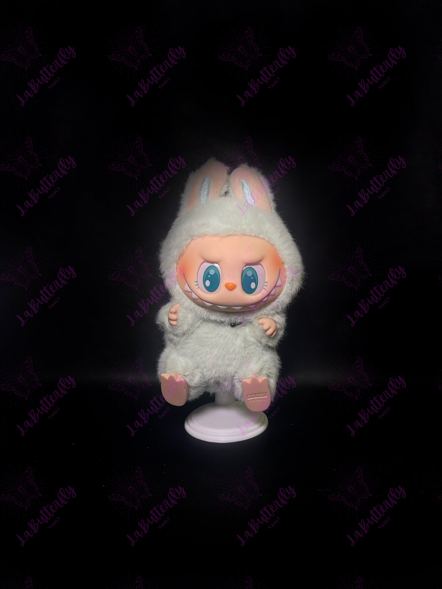 Have A Seat Labubu Vinyl Plush Pendant
